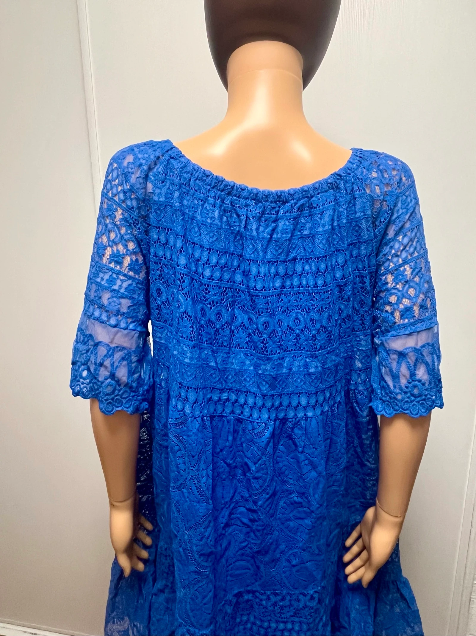 Vestido de encaje hecho en Italia – photo 9